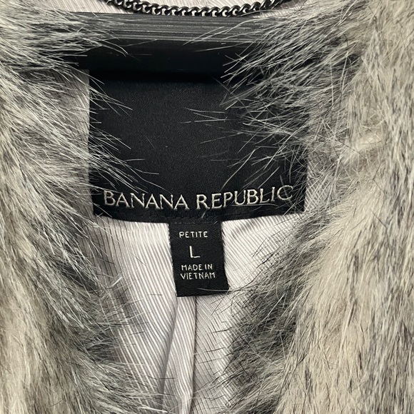 Banana Republic Gray Faux Fur Vest - Picture 3 of 6